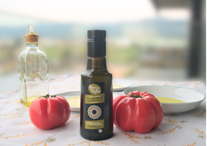 Arbequina, Hojiblanca and Picual extra virgin olive oil 250ml bottles
